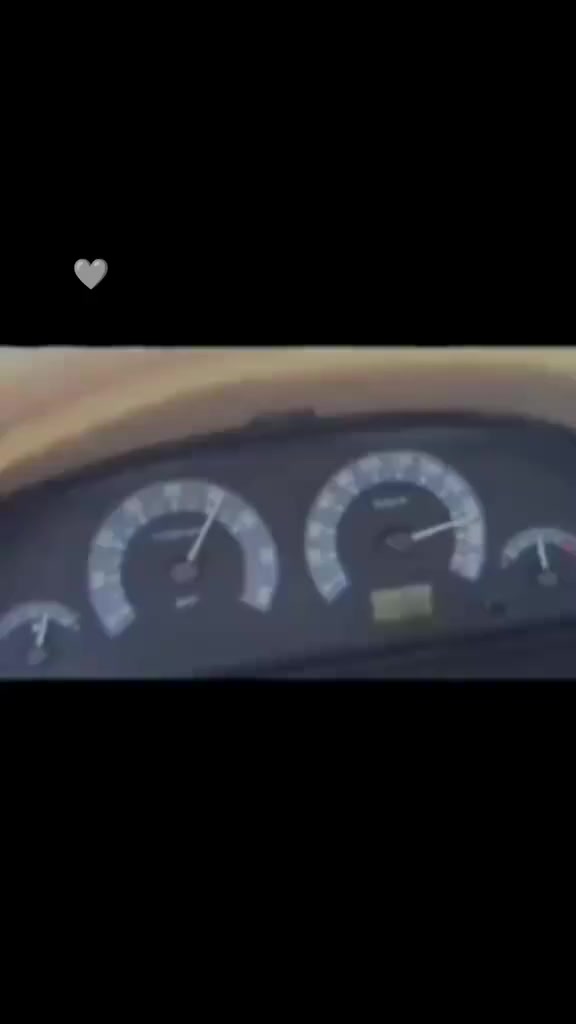 سلام عليكم
سياره سمند للبيع 2012رقم بغداد بسمي شخصيآ 
1-كهربائية كلهه شغاله وتبريد خير من الله 

2- السياره مكفوله فقط باب الصدر بي صبغ اقل من شبرين 

3- كير مكينه تخم تاير     خير من الله الصدر فقط بس لشموع بيهن طكطكه بس الله شاهد غيرهن لا 

مكاني دوانيه  رقم تلفون ***********
