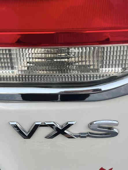 لاندكروز موديل 16فول مواصفات اعلى فئه جكات رادار  تدفئه تبريد كشن مكفوله. عدى كلير باب صندوق بدون بارد السعر 50
***********3
***********
