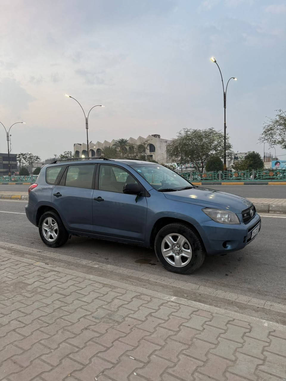 سلام عليكم  رافورد ياباني 2008 وارد امريكي بيها صبغ حزام رقم *********** السعر 107 وبيها مجال بسيط مكان ديالى بعقوبه حي المصطفى
