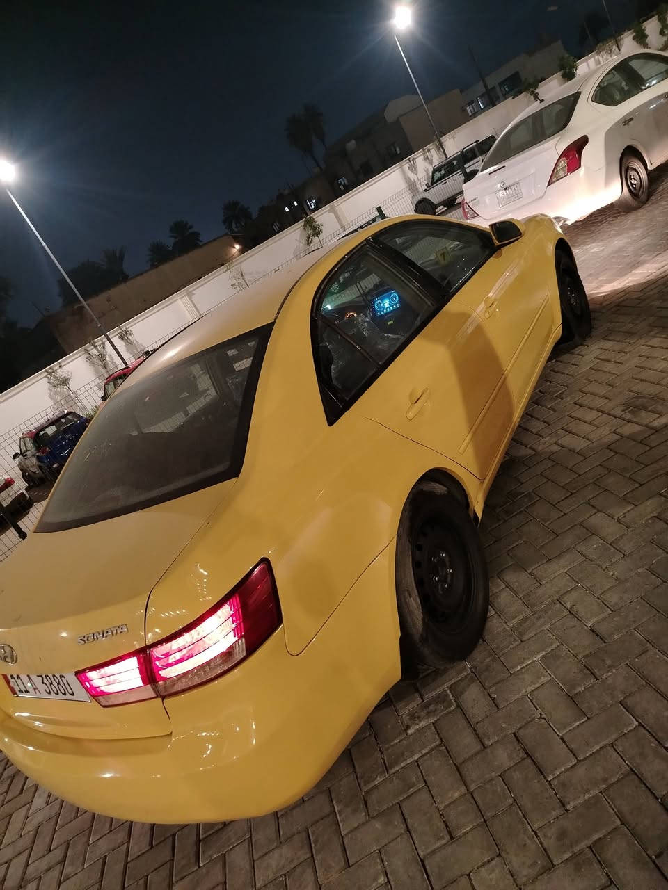 سلام عليكم سوناتا ٢٠٠٧ كوريه مبدل جاملغ امامي يسره فقط بدون اي دواخل مكينه ٢٠٠٠ كير عادي بيه نقص دبلات اماميه والتبريد بي ليك تخم تاير منضومه بازين جديده سنويه وهزه جديده مدوشمه سياره خير من الله الصبغه مالته جديده باسمي مكاني بغداد عارضه ٨٣ ويه مجال وكلشي اكو ب السوك ***********
