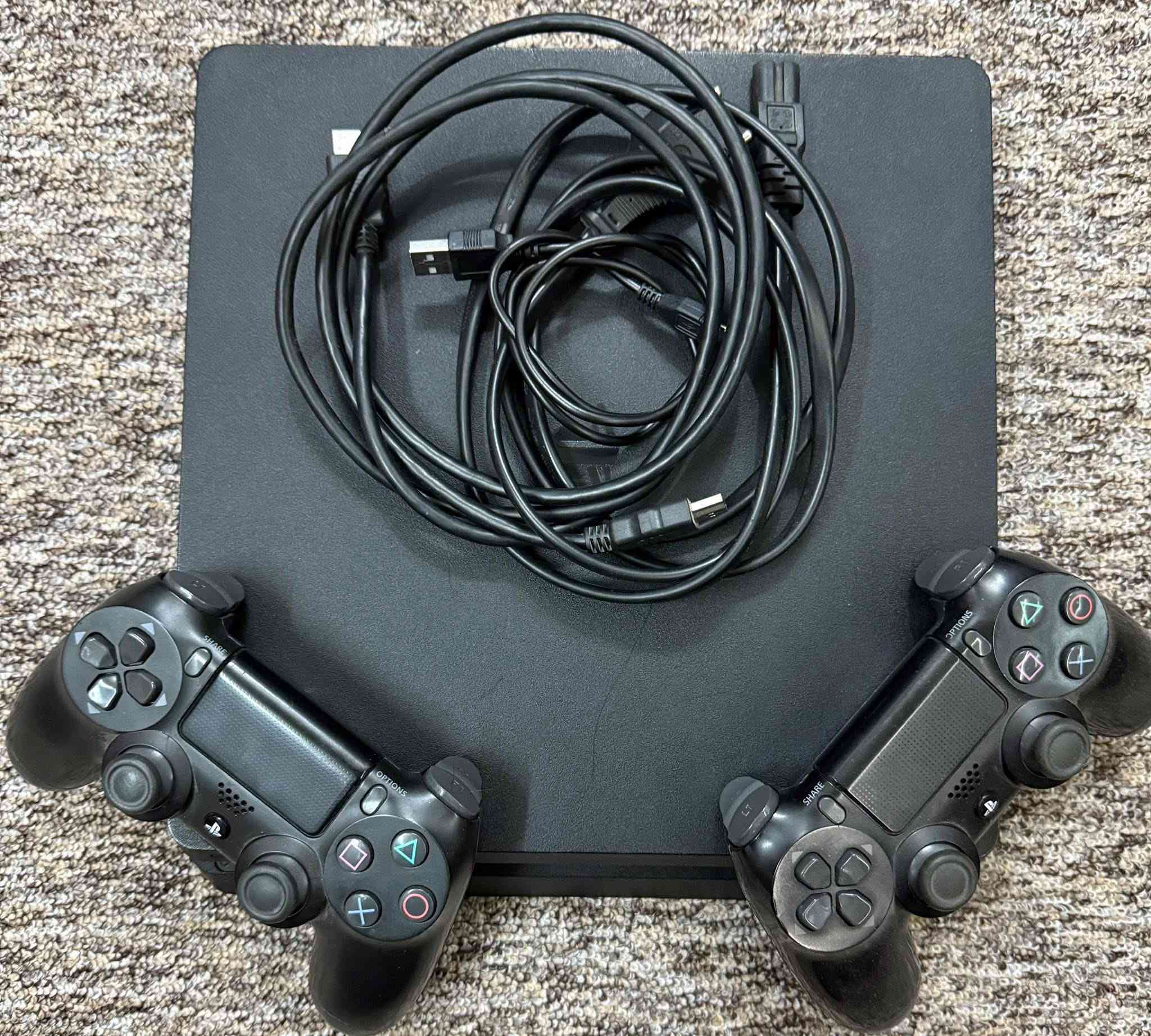 السلام عليكم🙋🏻‍♂️
{ بلي 4 سلم }  امريكي واحد تيرا اخو

الجهاز مهكر بلادي رجاءً لحد يدخلي يكلي مهكر ❌❌❌❌

السعر: 170 وبي مجال

  للاستغسار الاتصال  علا هاذا رقم:***********
