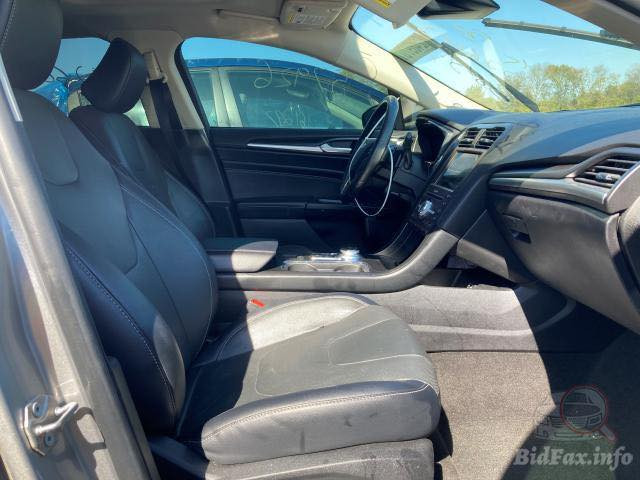 فورد فيوجن تيتانيوم 2020 للبيع لون رصاصي 
السياره فول مواصفات 
كامره خلفيه
حساس خلفي 
رادار 
تحديد مسار 
نقطً عميه 
كشنات تدفئه 
كشنات تبريد 
ستيرن تدفئه 
فتحه 
بصمات ابواب 
تشغيل عن بعد 
السياره بجم كبس 
بيها صبغ 5 قطع ابيع حزام 
السياره هزه وسنويه جديده 
رقم اربيل تريد وكاله تريد تحويل 
حالتها جيده 
للاستفسارً الاتصال على الرقم 
***********
اليرموك 
السعر 114 وبيها مجال
