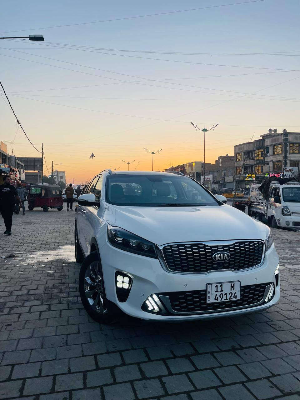 سيارة سورنتو فوال موصفات موديل 2020 ماشيه 56 السعر 282 العنوان بغداد رقم التواصل ***********
