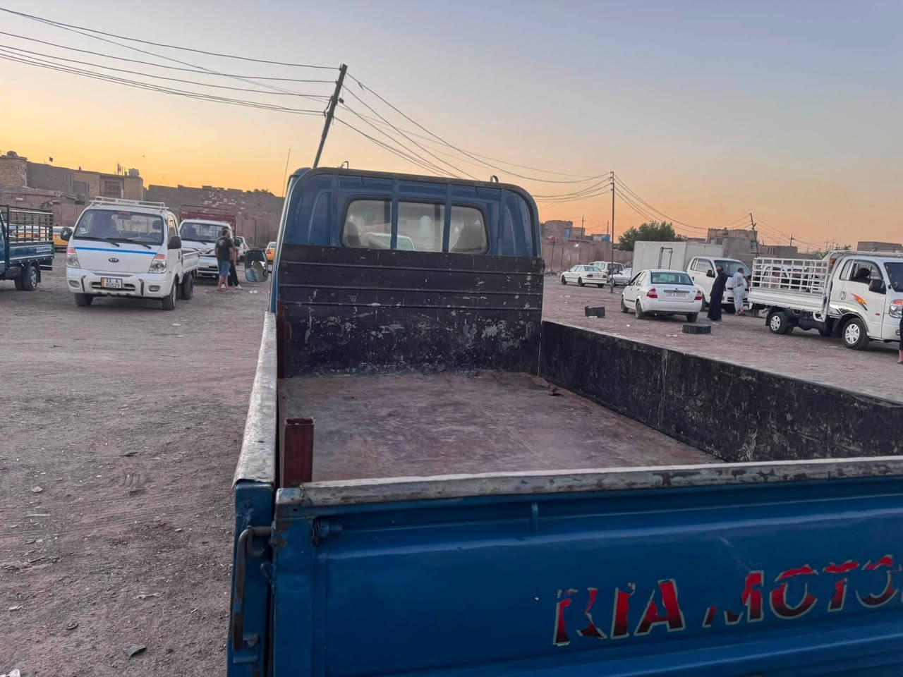 كيه فونتيره قلاب موديل 98 
رقم واسط تحويل مباشر 
مكينه تجفيت جديد 
رايدتر جديد 
تانكي جديد مال كنتر محور
لايتات زنون
السعر 49 
*********** مكان مدينه الصدر
