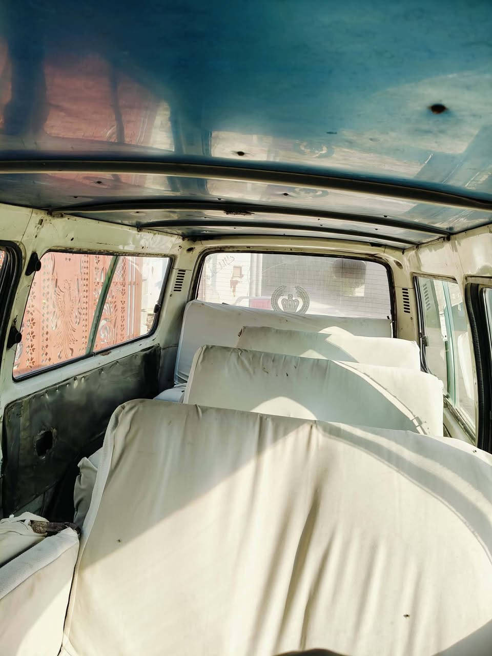 ‏سلام عليكم تيوته هايس ١٤راكب  موديل ٩٤ سنويه كارتونية بغداد راعيه ابو سنويه بديالى محرك كاز بنكو بي خيط تبخير كهربائيات كله شغاله سنويه نافذه ب2018 مكان ناصريه البطحاء أنا مكلف بنشر رقم أبو السياره *********** سعر ٣٠ وبيها مجال وشرط التحويل
