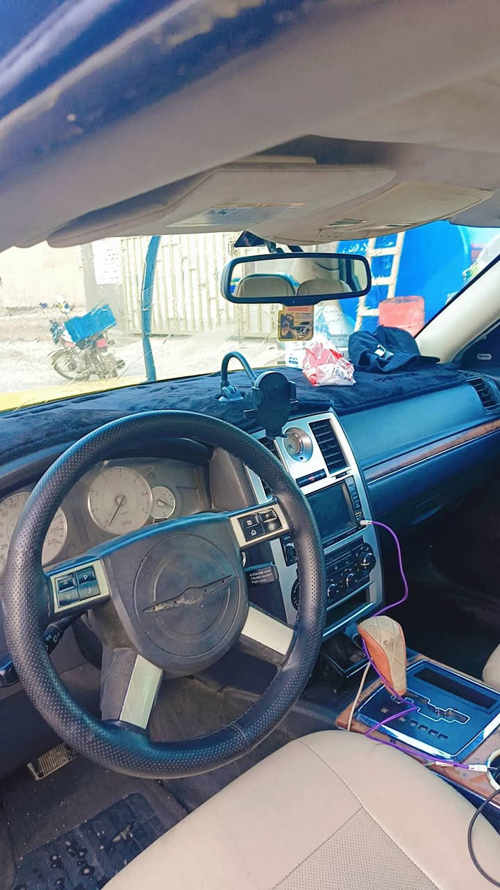 السلام عليكم اوباما 2010 اصل اربع  جوكات سلايد روف  رقم نينوى بسمي رقم انكليزي سنوية 2028 خطها موصل بغداد مصفرة هيئة وغرامات حادث جاملغ وبنيد بدون دواخل مكينة اكسل تخم تاير حدادية امامي خلفي صبغة جديدة  درايم شفت يمين يسار جديد كربائيات لايت عالي زنون كله جديد السيارة يرادلها كير فقط السعر 100 وبيها مجال كلش بسيط ***********
***********
