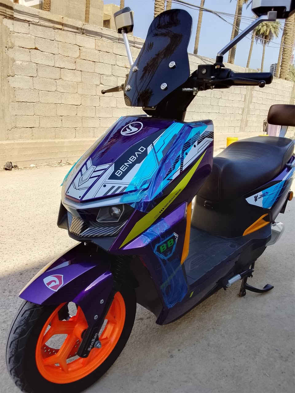 سلام عليكم ورحمه الله وبركاته
دراجه شحن من شركه بنباو العالميه 
قدره الملف 1500 W حقيقي
عدد البطاريات 6 كبار
السرعه الافتراضه 85 مع الوزن 75
تقطع مسافه حقيقي 65 كيلو
شاشه اعطل اشاره يسره يمنه دبل اشاره
عالي ناصي دبل بصمه دبل سويج
السعر 800 وبيه مجال قليل مكاني بغداد الدوره ***********
