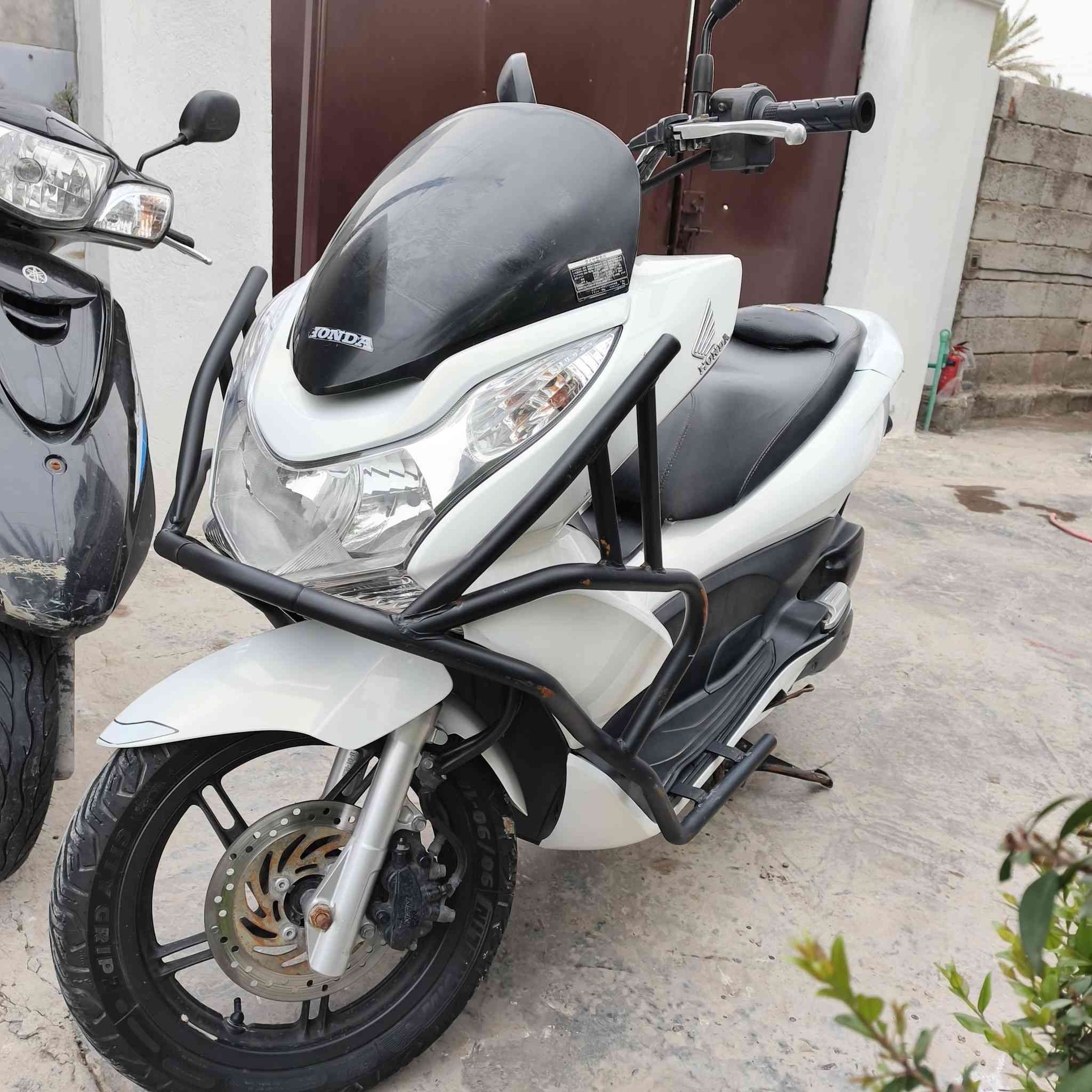 الدراجه رمبه ركززز مو مال شارع على ايدي 

مكفوله كفاله عامه من كلشي كفر ومكينه 

حساس ستاند🔥

حساس زدحام

دهن موتل اديرلها بانزين محسن دراجه خير من الله 

العنوان بغداد الحسينيه مال راشديه سعرها 13 

والي ما يعجبه السعر لا يعلق كلشي اكو بل سوك وشكرا للجميع 

رقم الهاتف***********
