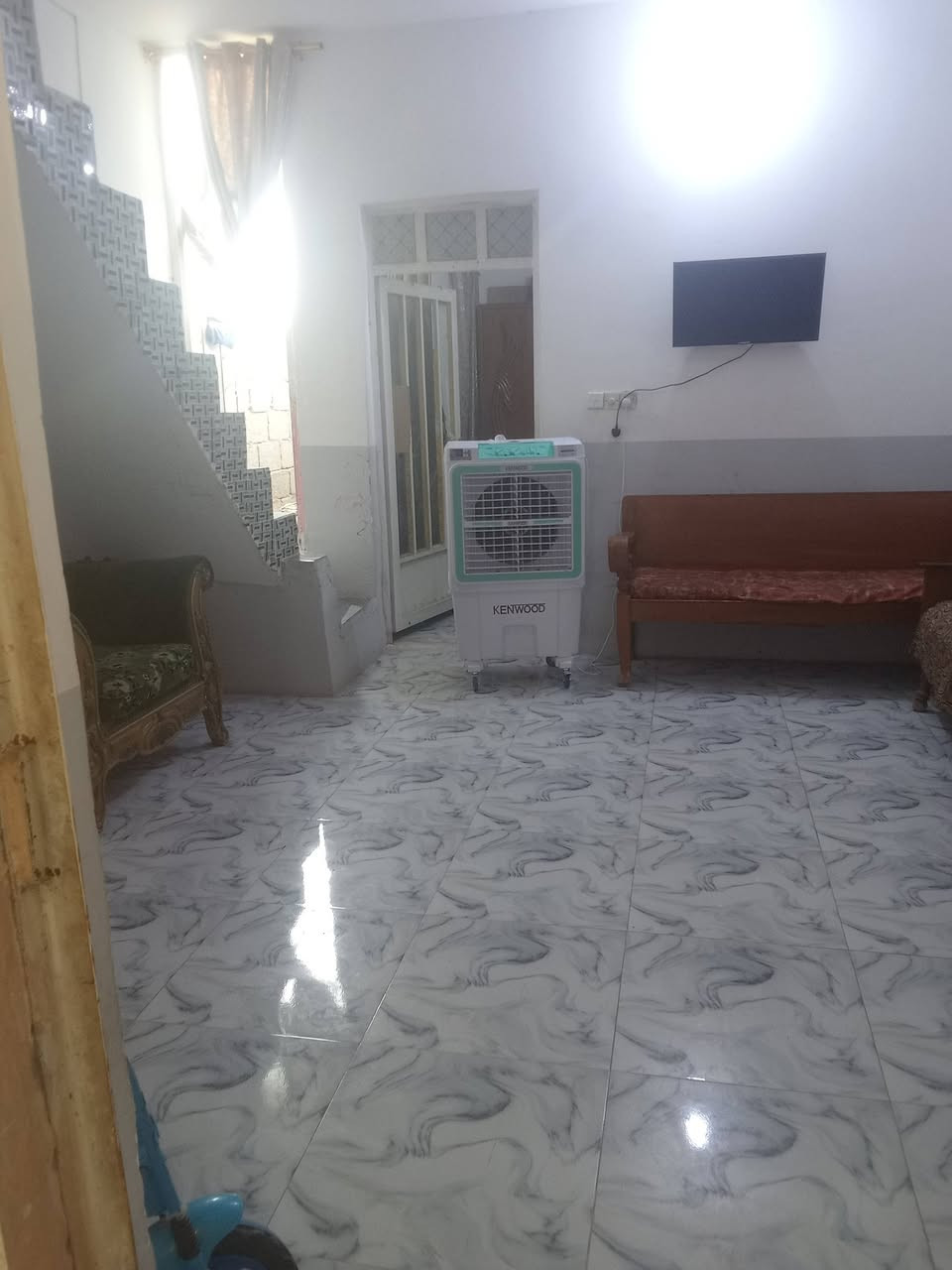 بيت البيع تاجيه نادر الثالثه
مساحة 100م طابو صرف
مطلوب اسكان *********** رقم ابو البيت
