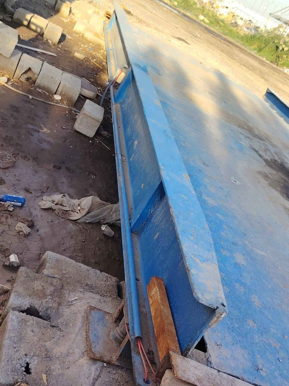 السلام عليكم گبان للبيع جديد وشغال طول ٨متر الاستفسار اتصل ع رقم ***********
