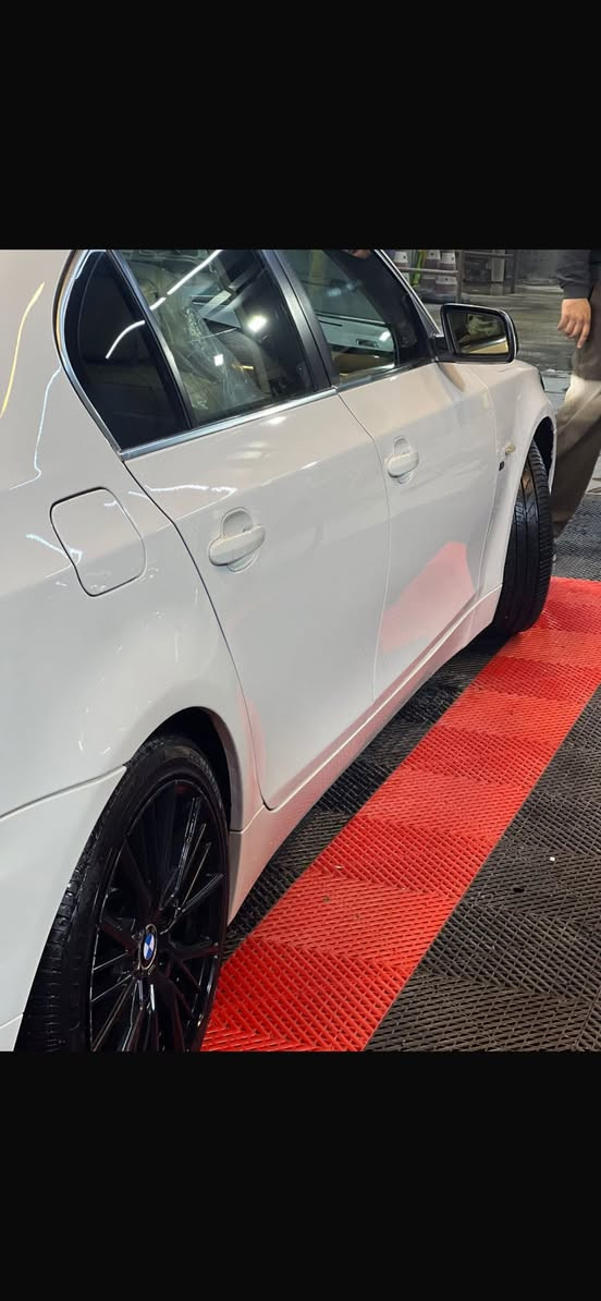 BMW E60 N54 2008
535ه
سياره جاهزه من كلشي دينار متصرف عليه
رقم بغداد جديد دولي
وارد امريكي جاملخ مبدل وكاله  امامي بدون دواخل 
سياره فول مواصفات محرك وكير بشرط
سياره ب اسمي تحويل +وكاله 
1سياره بلاديه الاخيررر
2تبريد ثلج 
3سلايت 
4تبريد قطعتين 
5 كروز سرعه 
6تحكم ستيرن 
دهن أدينول
7كشنات كهرباء ⚡️ 
8 داخل بيج جلد 
9منظومه زنون  اصلي 
10تخم تاير جديد 
11تخم ويل جديد 
12 شاشه اعطال 
13 لد امامي 
14 هزه وفحص جديده 
15كشنات هيتر 
16 أناره ترحيب 
17 كير ومحرك مكفولات 
18 جام اوتو 
19السياره عليها أدامه وكاله شرط 
 20نوزلات جديد وكاله
21منظومه تبريد جديده 
22راديتر جديد وكاله 
23فيت بم جديد وكاله 
24كويلات جديد وكاله 
25براد جديد وكاله 
26كهربائيات كله بلاديه 
27باتري جديد وكاله 
28بصمه تشغيل 
29سياره جاهزه من كل النواحي 
30ما مسجله ولا مسج 
31منظومه ماء كامله جديده 
32صدر جديد 
33احداديه كلها جديده قبل شهر بدلت 
34سياره أدواتها كلها وكاله شرط 
35ترايك وين ميعجبك 
36فحصك وين ميعجبك
37دعاميه M +لحيه 
سياره جاهزه وأحله من الصور بهواي 
صندوق كهرباء 
سياره حاله وكاله ماشيه 85 حقيقي شرط 
السعر المطلوب عليها 138 وبيها مجال
المكان الكراده للاستفسار ‭٠٧٧٠ ٩٩٧ ٨٩٩٩
