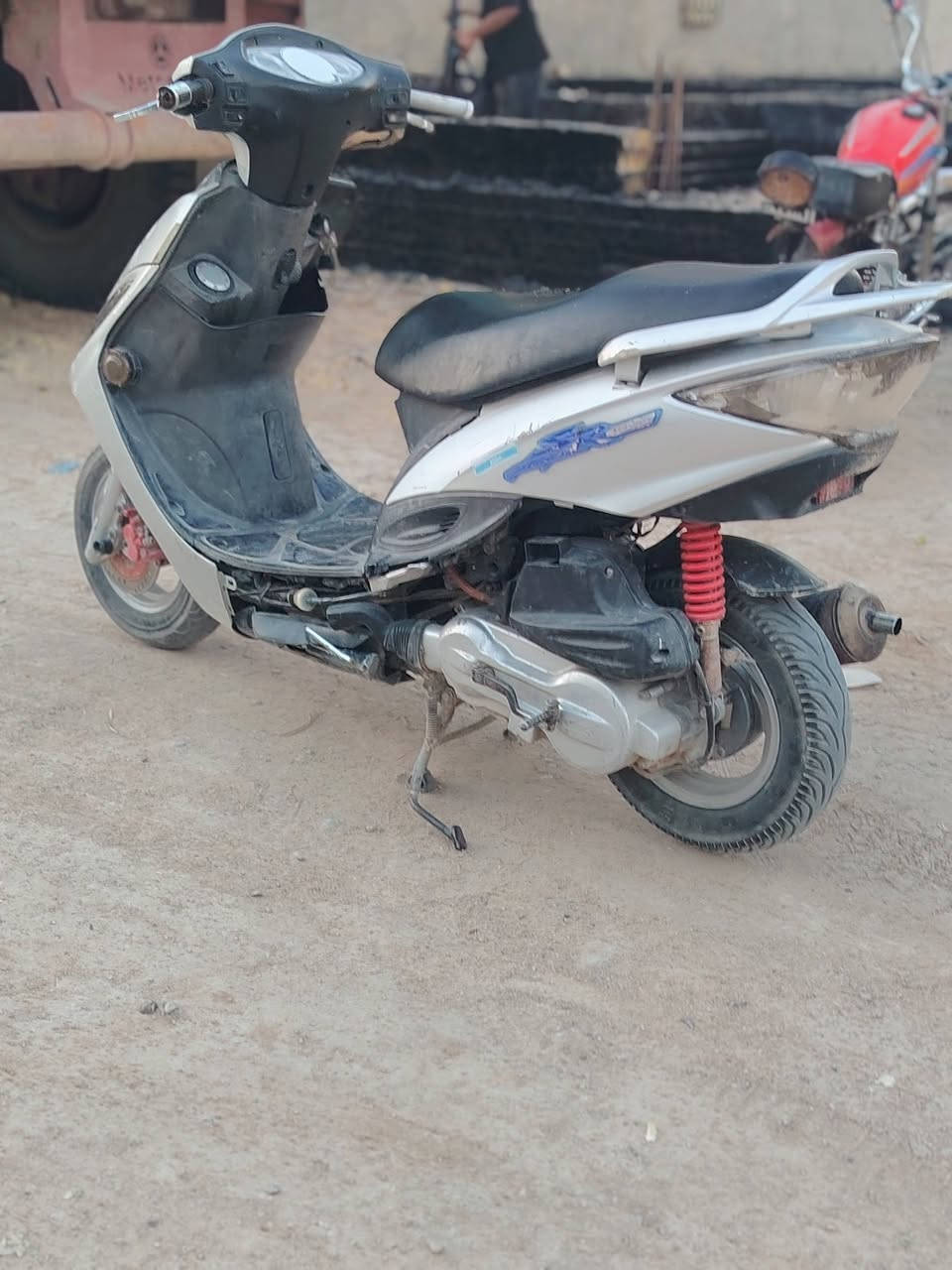 كامكو للبيع جديده حاويه سعر خاص او مراوس اربعه كير


**إذا كنت صاحب هذا الإعلان وتريد حذفه لأي سبب، رجاءا أرسل رسالة إلى الدعم الفني**