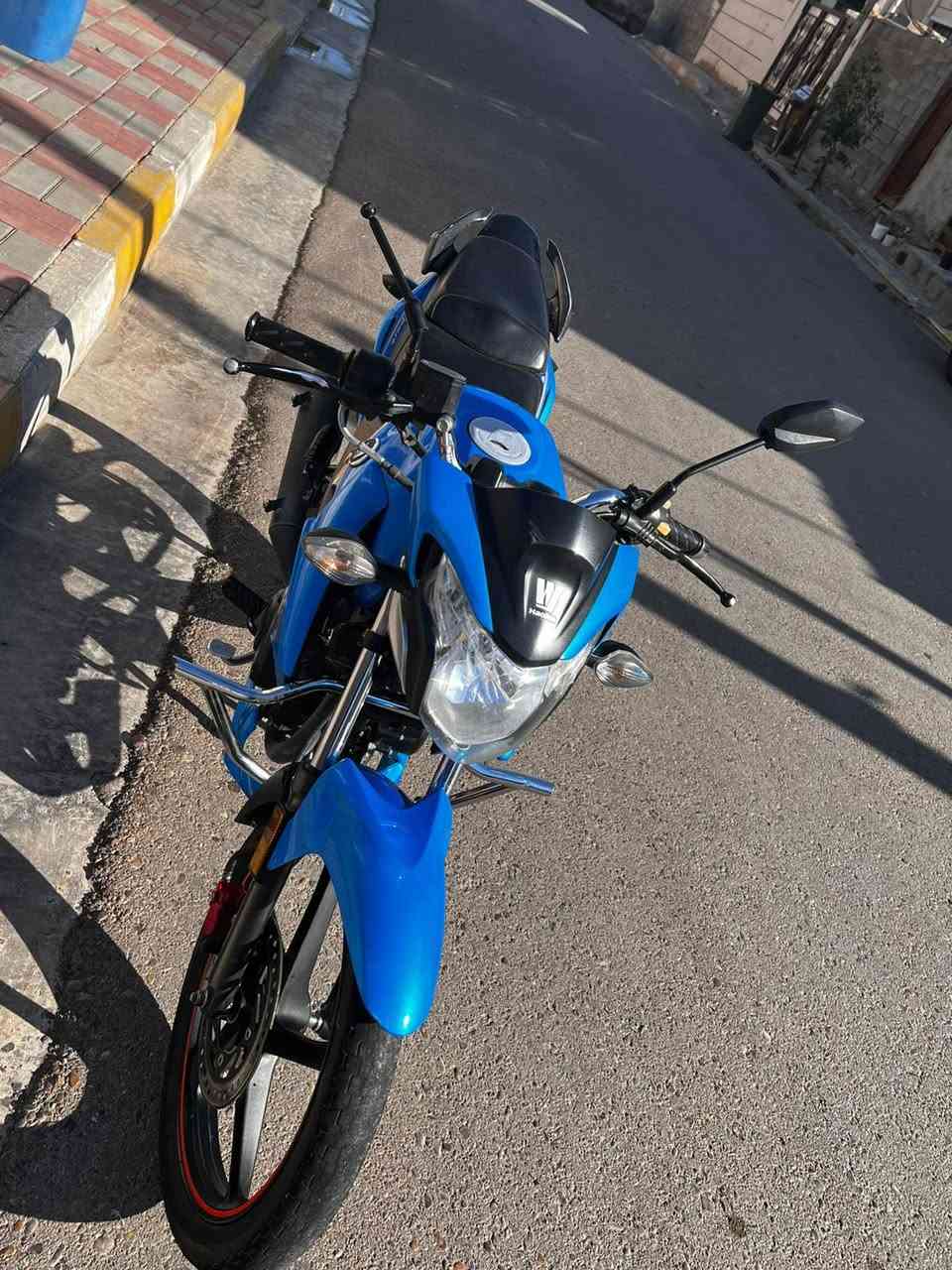 السلام عليكم هاوجي للبيع موديل21 مسجل باقي استلام لوحات تحويل ثاني يوم السعر 15ونص للأستفسار

0787 896 7144
