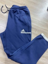 القياس XL للتواصل 07714248092