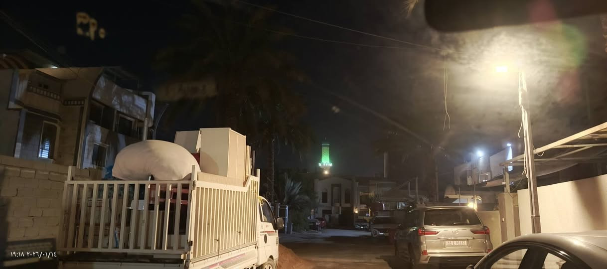 السلام عليكم ورحمة الله وبركاته يوجد لدينا كية حمل لنقل الأثاث داخل و خارج بسمايةو بغداد ومحافظات مع نجار لفتح وشد جميع أنواع غرف النوم والكاونترات بجميع انواعها مع فني سبالت مع كادر عمل ذو خبرة في حمل الأثاث يعني غراضك ويانة بكل أمان أثناء النقل ونحن نتحمل كافة المسؤوليةاثناء النقل والأسعار جدا جدا مناسبة للاستفسار الاتصال على الرقم التالي ***********يتوفر واتساب ايضا
