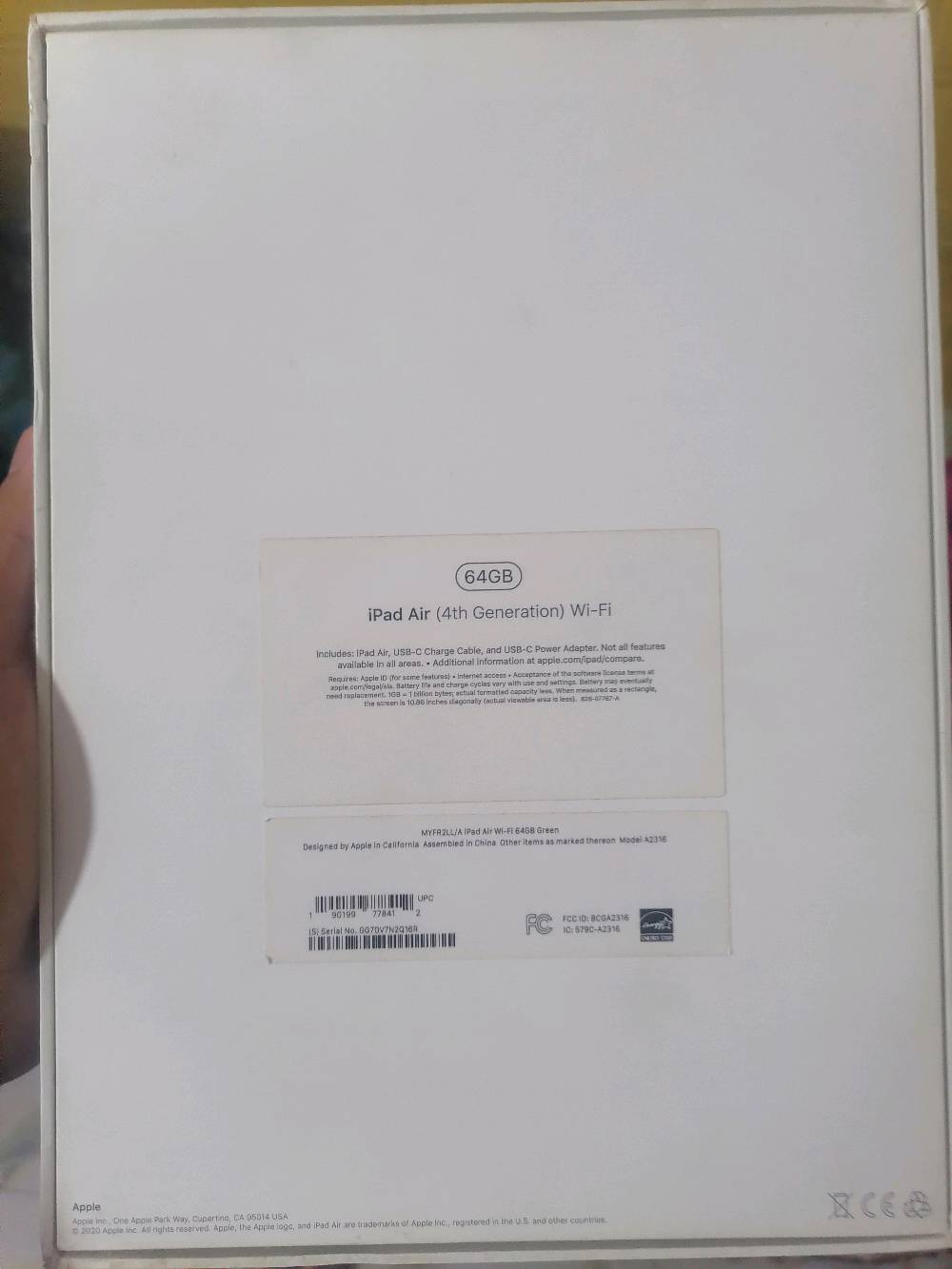 السلام عليكم أيباد air4 أيباد نضيف كفاله من تصليح الايباد غير  مفتوح ايباد سلاسه فول يشغل 60 فريم بوبجي العيب البي فقط طبعات بل شاشه يرحن اثنا تشغيل الشاشه الذاكره 64 شاحنته وكاله مال الشركه الاصليه ويا كارتونه وكل ملحقاته ويا كل هاذ وبسعر 280 الف وبي مجال مكاني البصره الحيانيه 