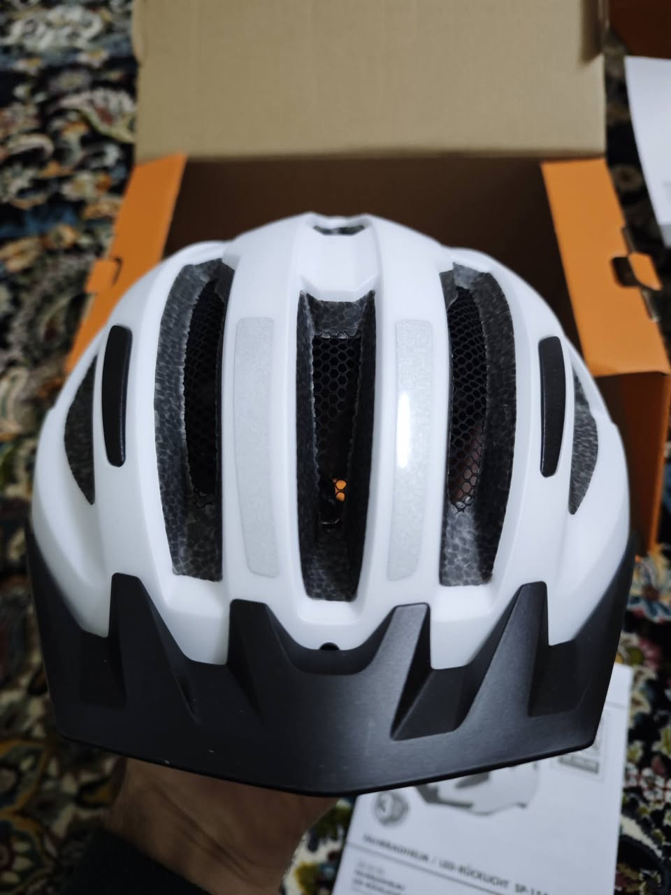 خوذة ماركة crivit
اسعار مكتوب
قياس s/m 54-59cm


**إذا كنت صاحب هذا الإعلان وتريد حذفه لأي سبب، رجاءا أرسل رسالة إلى الدعم الفني**