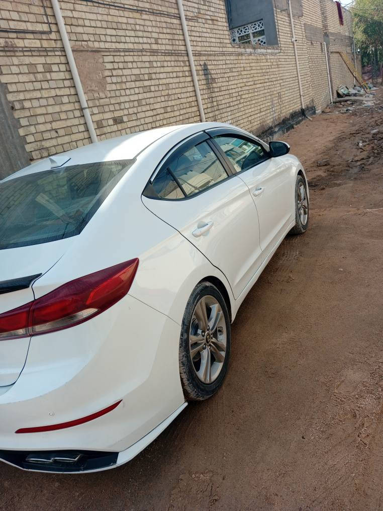 النترا 2017 وارد امريكي 
بيها صبغ بنيد فقط مكينه 2000 دوش المرغوب ماشيه 100
 رقم اربيل بأسم شركة وليس كردي
سيارة جديده و جاهزه اي نقص ماكو 
مكان السيارة النجف السعر 132 و بيها مجال
هـ *********** النجف, العراق
