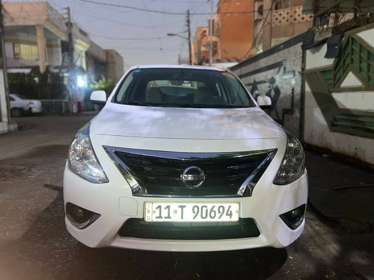 السلام عليكم
نيسان سني موديل ٢٠١٩ هندي ابو البليته السياره مكفوله كفاله عامه ضربه كير محرك مكفول  فقط خدوش بسيطه السياره مسويله ادامه كامله صدر امامي دسكان نازلات بلكات فيتبم كله اصلي السياره ماشه ١٤٨ الف هزه جديه سنويه لل٢٠٢٩ رقم بغداد نكليزي مكاني بغداد الاعلام رقم *********** السياره رايده ب١١٢
