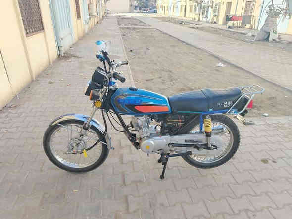 سلام عليكم ورحمة الله

دراجه نامه أربعه کیر نوع نامه 
دراجه تخبل جديدة محركه نضيف 
بيهه نقوصات مثل هورن عداد سرعه
 اوراقه کامله منفيس رقم شاصي
 مكانه بغداد شقق الطالبيه

سعره 600 بيهه مجال للشاري تخابرني تشلع عيوني

***********

متواجد فيس واتساب ورصيد
