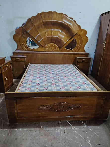 غرفه صاج للبيع السعر اربعميه وبيه مجال مكان او غرق #***********
