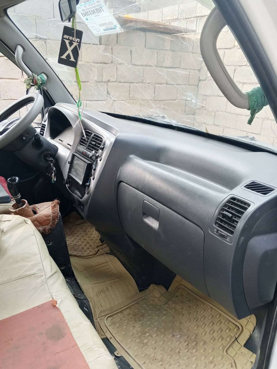 السلام عليكم سياره بنكو مفتوح 2013 سياره مال جناي اخوان الشراي يتصل فدوه سياره مامصبوغه عل لبلاد ‏‪***********‬‏ اتصل
