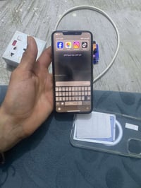 ١١برو ماكس جهاز مبدل بي شاشه وبطاريه وضهر وفيس ايدي واكف السعر ٢٥٠ وبي...