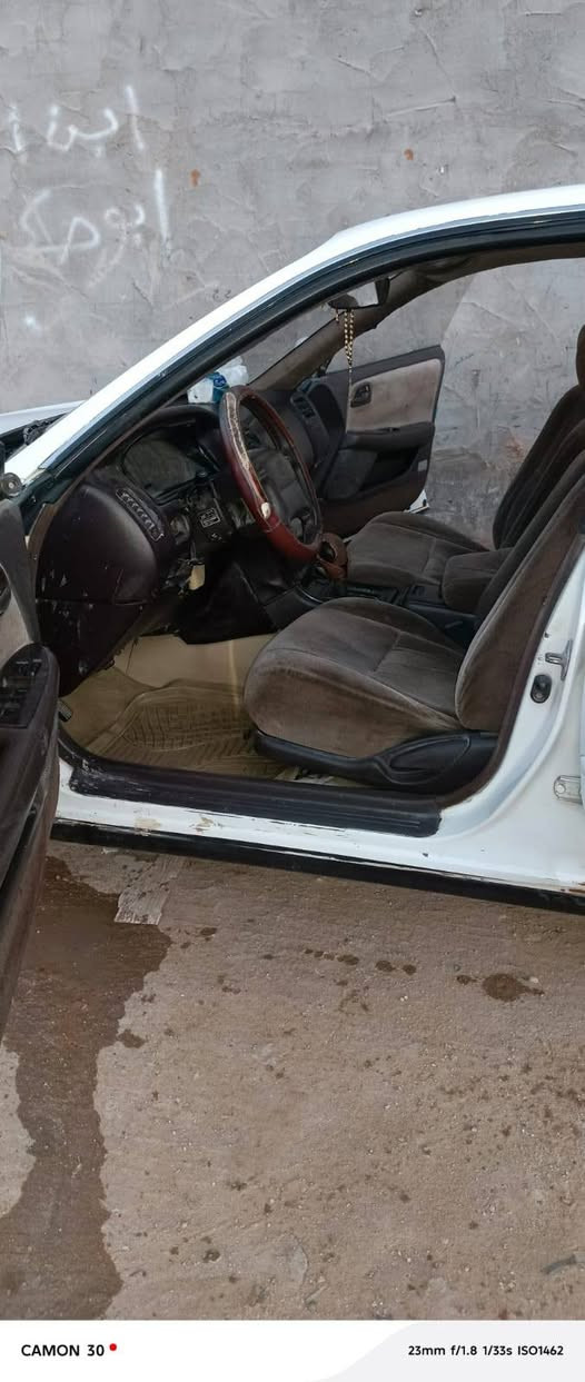 سياره مارك نفخ موديل 94 تبريد شغال محرك وكير جديد مكفولة من كافة النواحي سنويه 26 مداور ثا ني يوم  السعر 62 بيه مجال وهذا رقمي *********** بي واتساب
