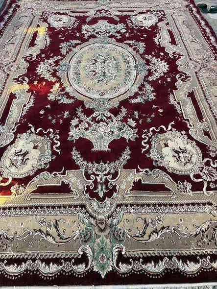 السلام عليكم زوليه إستخدام موسم واحد قياس ٣×٤صافي نظيفه جدا مغسوله وجاهزه سعر ٥٠كربلاء حي الحر فلكة الثورة ***********
