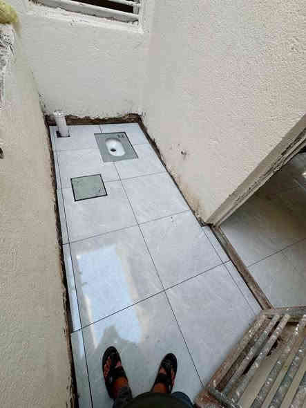 السلام عليكم خلفله #سيراميك #ارضي #مرمر #درج شغل نظيف ومرتب واهاذ كدامكم واتنمئ ينال اعجابكم وهاذ باب زرقنه....
#الرقم ***********
