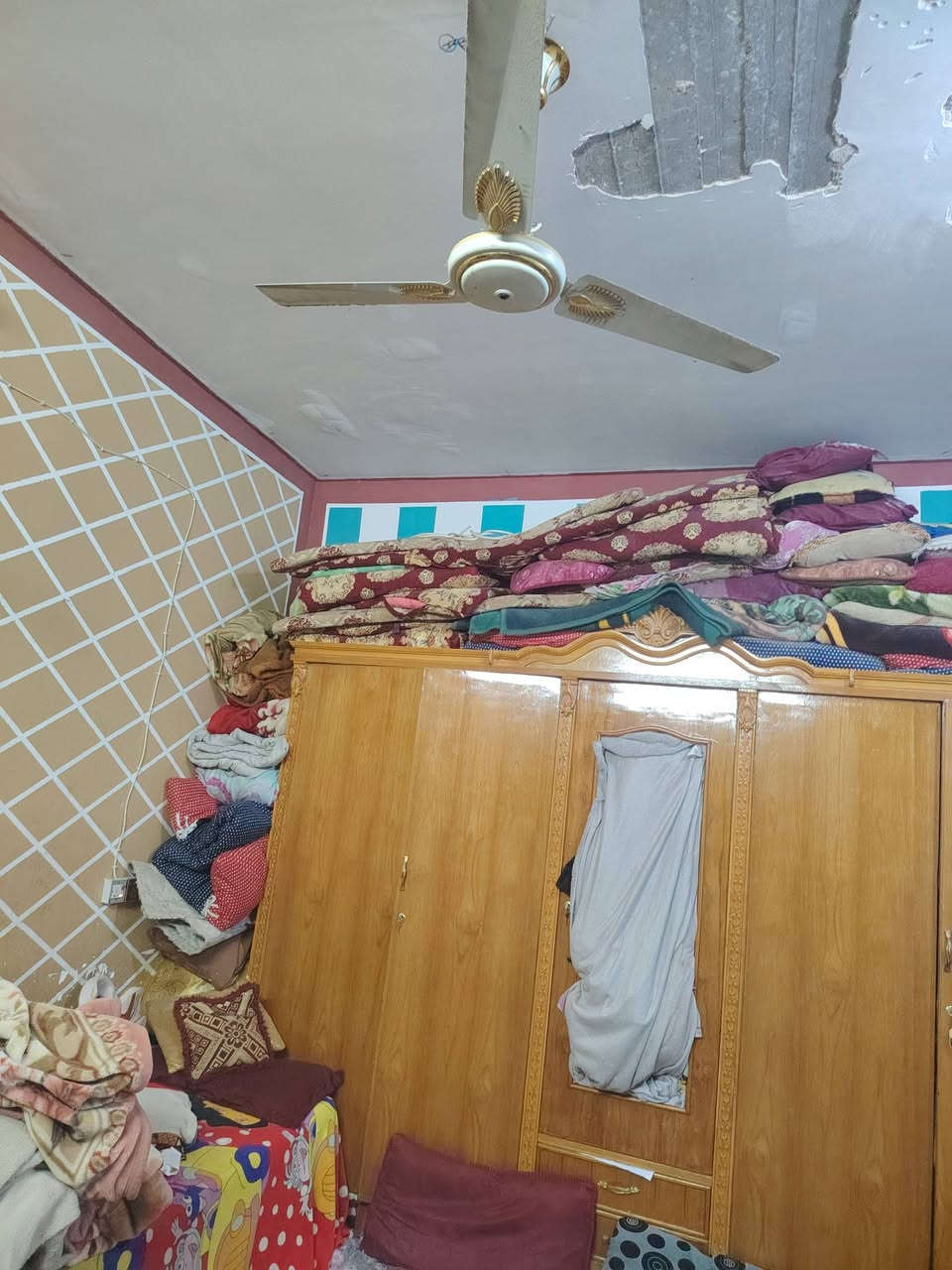 🏚️دار للبيع
💎المساحه 120 متر
💎الموقع النجف الاشرف حي الرحمه
💎شارع 20 شارع الشهيد✅
💎يحتوي على غرف نوم عدد اثنين
💎زائد صاله زائد مطبخ زائد استقبال
💎زائد سطح تشاريف صحيات خارجيه داخليه
💎البيت عالي عن الشارع ثلاث بايات
💎بناء بلوك طفيلي بالسقف صب كونكريت
السعر 56💸
اي استفسار مراجعه مكتب سوري النجف او الاتصال على هاي الارقام *********** واتساب🤝
*********** تصال 🏯
