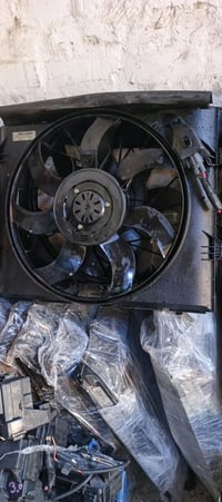 يتوفر مراوح عاصفة وعادية … اغلب الموديلات 07707899000