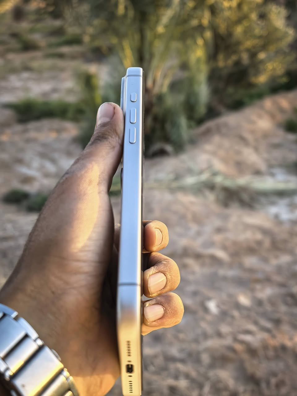 السلام عليكم ايفون 17 برو ماكس
1.ذاكرة 256

2.بطارية 100

3. عدددورات الشحن 69

4.نضافه ٩٩٪

5.الجهاز اخو الجديد كامل ملحقاتة

للبيع مكاني النجف الاشرف


**إذا كنت صاحب هذا الإعلان وتريد حذفه لأي سبب، رجاءا أرسل رسالة إلى الدعم الفني**