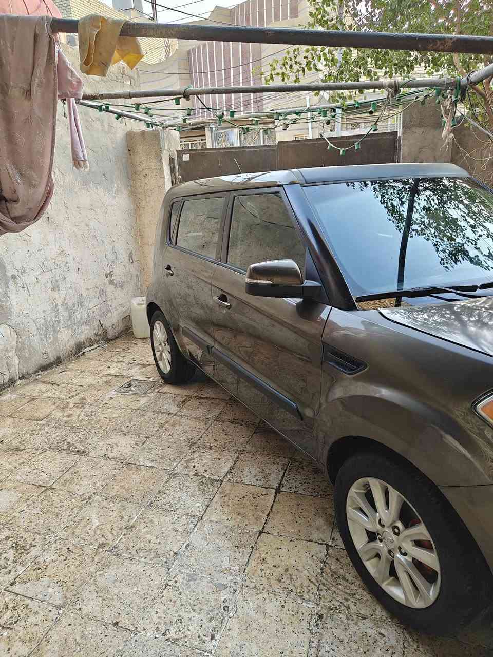 صول موديل 13 امريكي مكينه 2000دوش
ماشيه 85 
رقم كربلاء  بيه 3قطع صبغ 
عارضه 93 وبيها مجال 
***********
