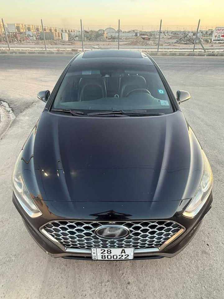 السلام عليكم
هونداي سوناتا فئة sport موديل 19 فوول مواصفات وارد أمريكي قطعتين تبريد  السياره بدون صبغ بدون تبديل كله ليبل واحد جميع الايرباكات ع حالة الوكالة ما طاكات، محرك 2.4GDi، محرك كير حداية كفاله السعر 138 وبيها مجال
مكان السياره النجف الاشرف
*********** واتساب فقط.
