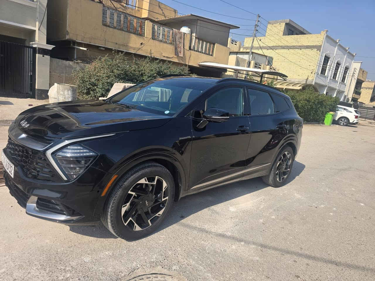 السلام عليكم
اسبورتج موديل 2025
فول الفول برستيج 
حادثها جداً بسيط 
ماشيه 25 الف أخت الزيرو 
سعرها 235
بيها مجال بسيط 

‭0773 114 9972‬
***********
