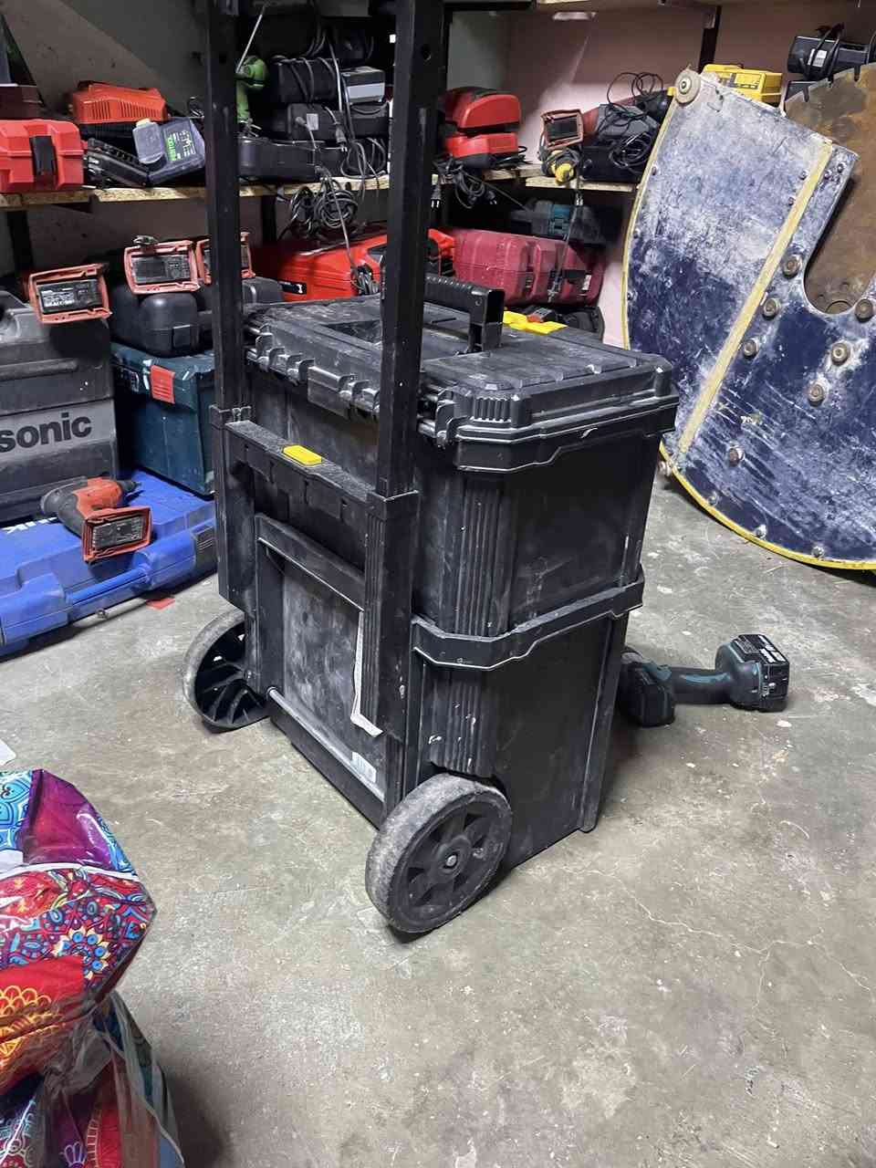 للبیع ۱٠٠$
٠۷۷۲۸٤۸٤۳٤۸
