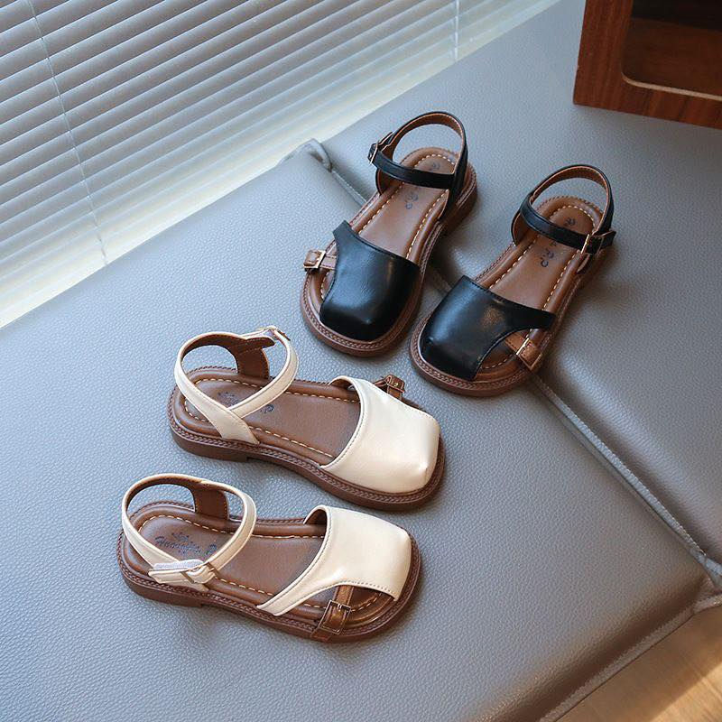 صندل بناتي ستايل عصري وخفيف 👡💛
مريح للمشي اليومي ويضبط على الفساتين والملابس الكاجوال بكل أناقة

🔹 القياسات: من 24 إلى 35
🎨 متوفر لونين (أسود 🤍 وبيج 🖤)
💰 السعر: 15 ألف د.ع

اختاري اللون اللي يناسب ستايل أميرتج وخلي راحتها أولويتج 👑
للطلب والحجز راسلونا خاص 📩

#صنادل_بنات #احذية_اطفال #موضة_اطفال #سنتر_علي_هادي #كوت #عروض_مميز


**إذا كنت صاحب هذا الإعلان وتريد حذفه لأي سبب، رجاءا أرسل رسالة إلى الدعم الفني**