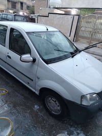 رينو لوكان 2009 رقم بغداد السعر 45 وبيه مجال قليل حك الجيه السكن بغداد...