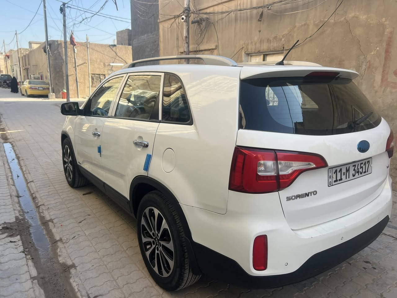 كيا سورنتو  موديل 2014
3 قطع تبريد 

كهربائيات كلها شغاله 

تخم تاير 

السياره خير من الله 

محرك وكير كفاله 

السعر 175 $ 

وبيها مجال للشراي 

محرك 6 V

فور ويل 

***********
