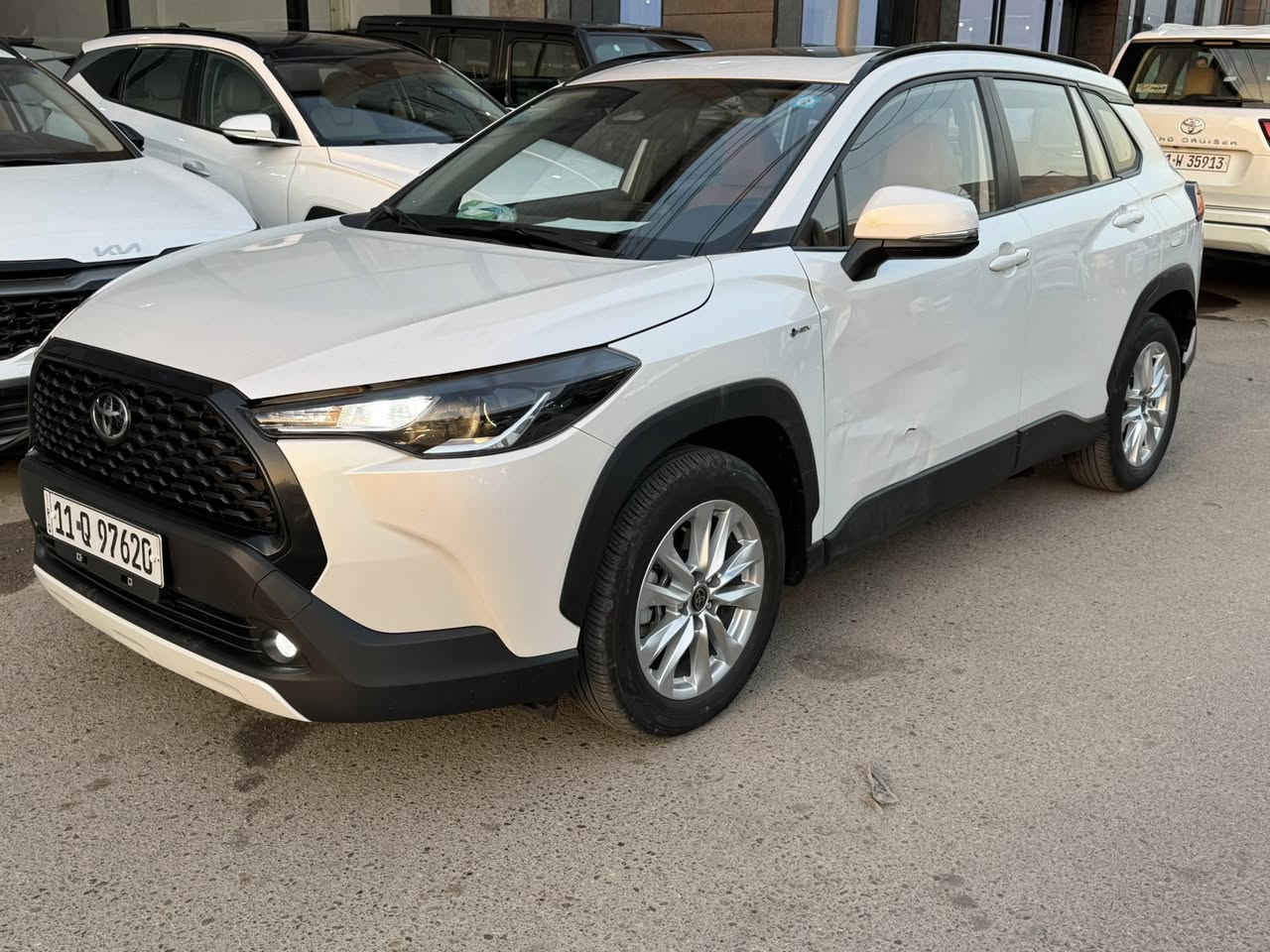 كورلا كروس 2024
بيهة هاي الطخة بالباب والباقي مكفول 
رقم بغداد بسمي ماشية 44 
***********
