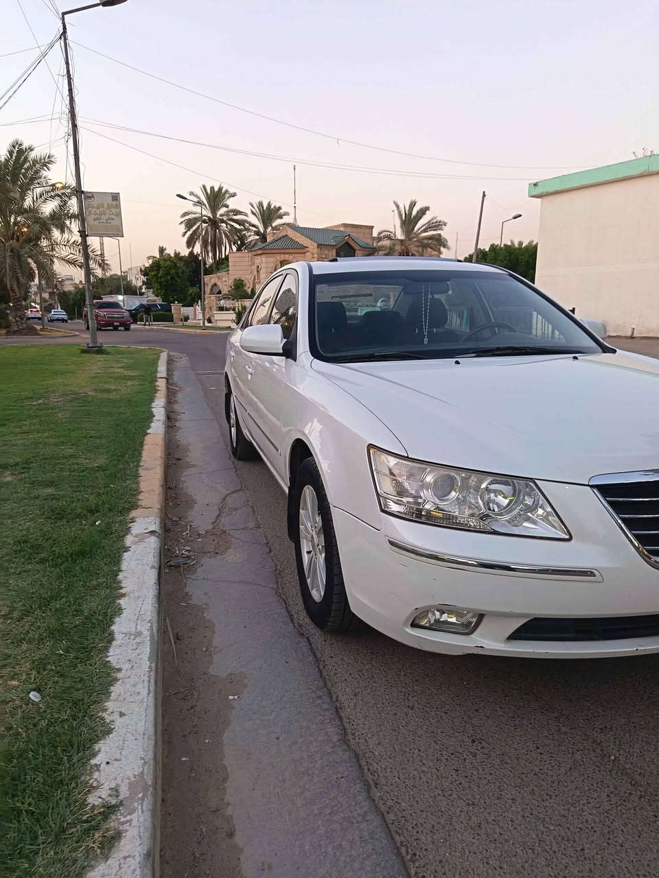 السلام عليكم ورحمة الله وبركاته
سوناتا ٢٠٠٩ للبيع ماشية ١٢٥ الف وكالة القاصد وارد عراق السيارة زيرو ماخذها  على ايدي من سنتها دشبولها  مفطر سلايد تدفئة كشنات رقم بغداد محرك ٢٤٠٠ اربعة دسك 5 ويل كب اسبير منازل تحكم لايت تحكم اضاءة دشبول مكانها بغداد ***********
السعر ١٤٥ وبي مجال
ع بغداد, العراق
