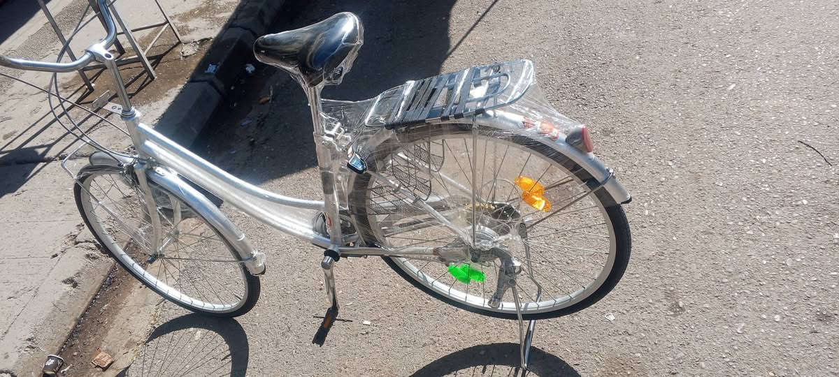 سلام عليكم عندي باسكل للبيع مكاني موصل جانب الأيمن 
السعر (95).  وبي مجال ***********
