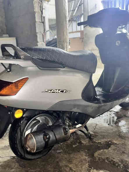 دراجة سبيسي للبيع سعر 350 وبيها مجال مكاني بعقوبة التحرير الرقم ***********
