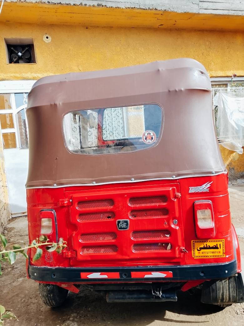 السلام عليكم تكتك للبيع موديلها 18شاد مكينه 20 اوراق كامله اصوليه المصطفى سعرها 3500 مكاني الأمين الثانيه الرقم ***********
