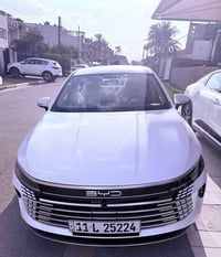 للبيع BYD ديستروير موديل 25 زيروو صفر مرقمه بغداد وبأسمي مكاني السيديه...