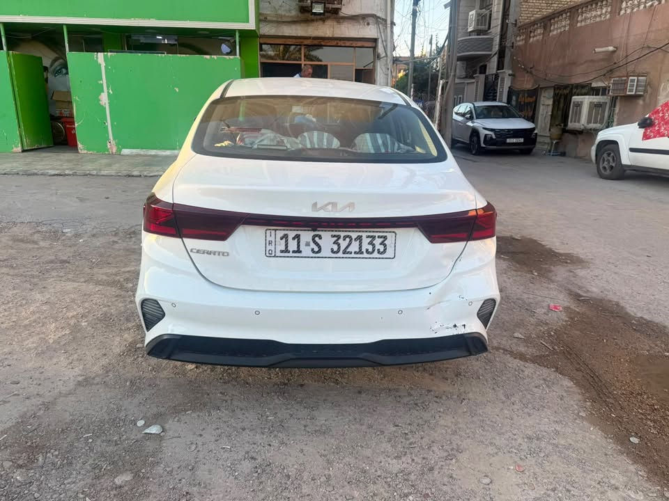 سلام عليكم سيراتو موديل 23 خليجي بيهه هاي الطختين محرك 200نص مواصفات بغداد الشعله السعر150(***********)ماشيه 54الف
