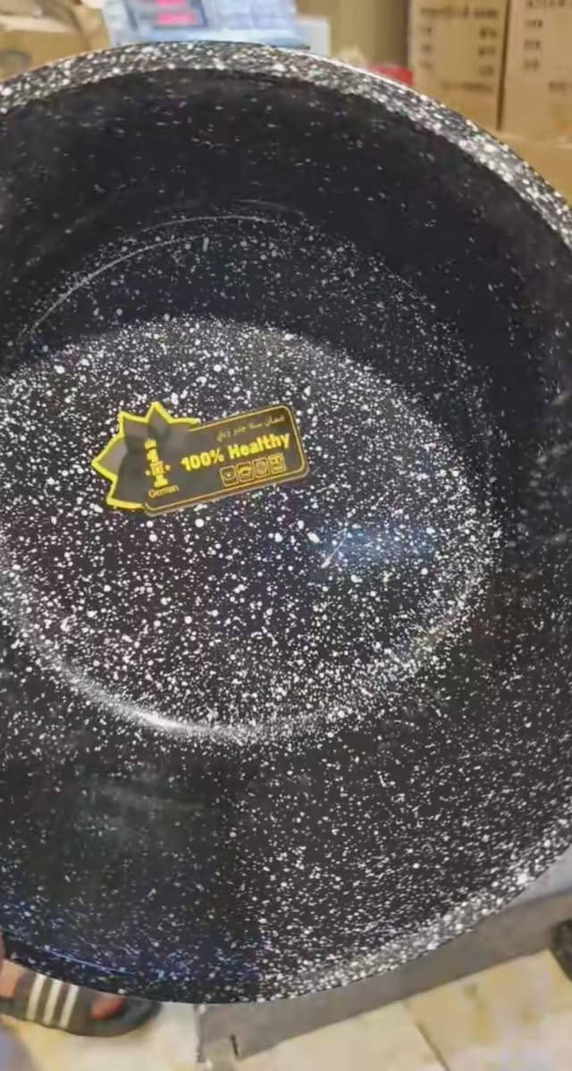 سيت جدر جيرمني فول زيتي يلمع لمع قاعده ليزي يدات صب ضمان سنه القياسات ٣٢ كبير ٢٨ و ٢٤ و ٢٠ السعر 50
توصيل جميع المحافظات 5
العدد محدود


**إذا كنت صاحب هذا الإعلان وتريد حذفه لأي سبب، رجاءا أرسل رسالة إلى الدعم الفني**