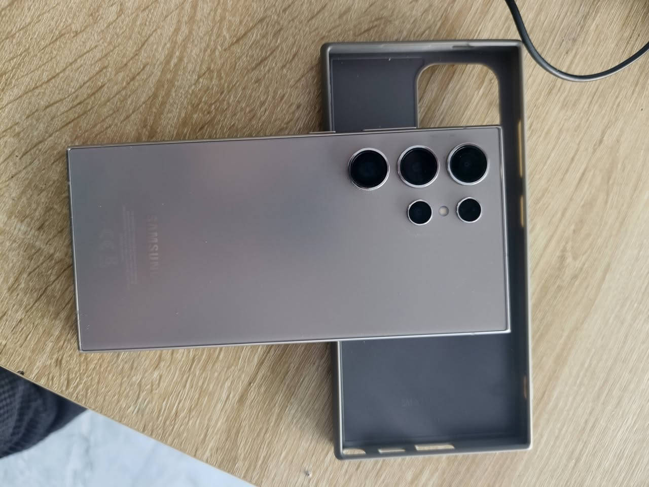 جهاز S24 الترا 
ذاكره 256
شرق اوسط 
جهاز نضيف نضافته 99%
ملحقاته كارتونه فقط 
بي بس شخط بل كلاس 
معالج سناب دراكون 8. G3 
120 فريم بوبجي 
مكاني نجف _ مشخاب 
السعر 950 وبي مجال


**إذا كنت صاحب هذا الإعلان وتريد حذفه لأي سبب، رجاءا أرسل رسالة إلى الدعم الفني**