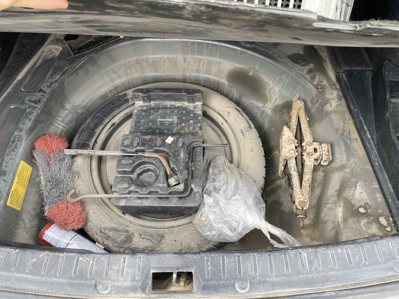 سلام عليكم كورلا وارد امريكي 2009حادثها باب الخلفي عكس السايق مكينه 1800موديل 18سيارة جاهزة كير مكينه تبريد حدادية ماناقصها شيء 
السعر 95$
للتواصل واتساب او اتصال
***********
***********
